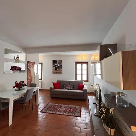 Apartment Guesthost - Bea Boutique House Siena